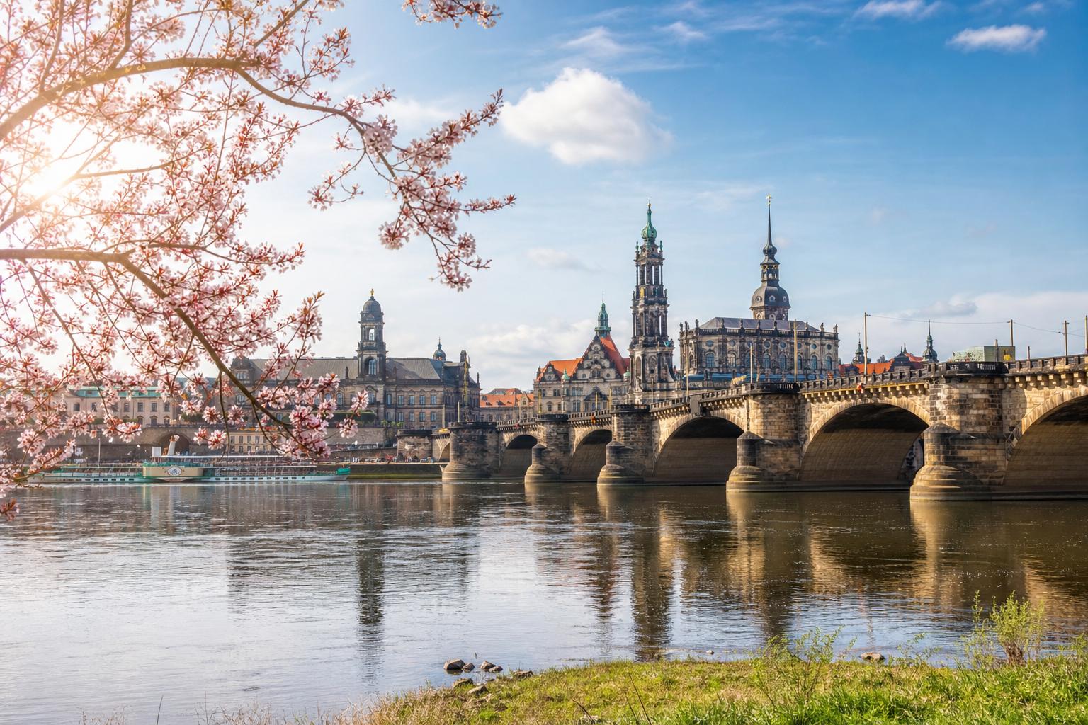 Städtereisen im Frühling: Deutsche Städte, die jetzt besonders schön sind. Dresden
