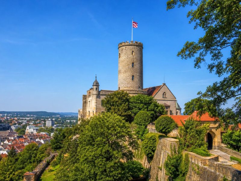 Entdeckungen in Bielefeld: von Burgfelsen bis Botanischem Garten