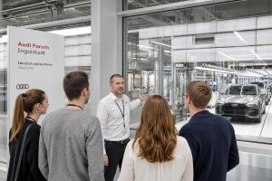 Audi Forum Ingolstadt: Werksführung buchen — der Guide für Ihren perfekten Besuch